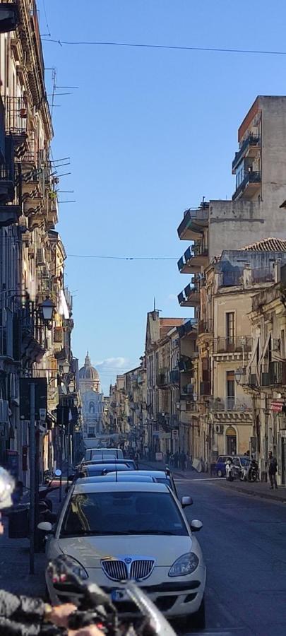 Home City Town Катания Экстерьер фото